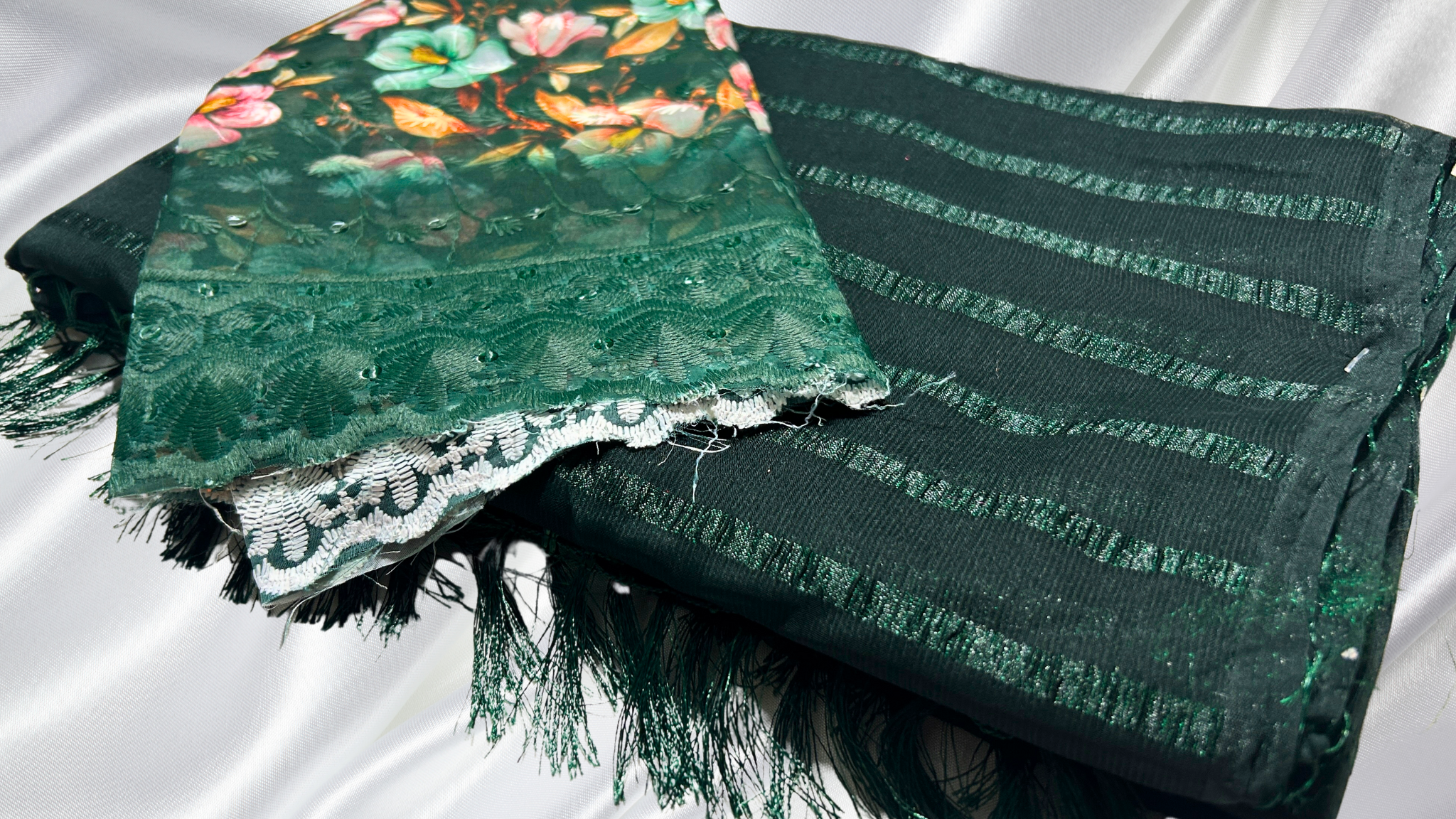 Solo Digital Popcorn Designer Saree - Dark Green