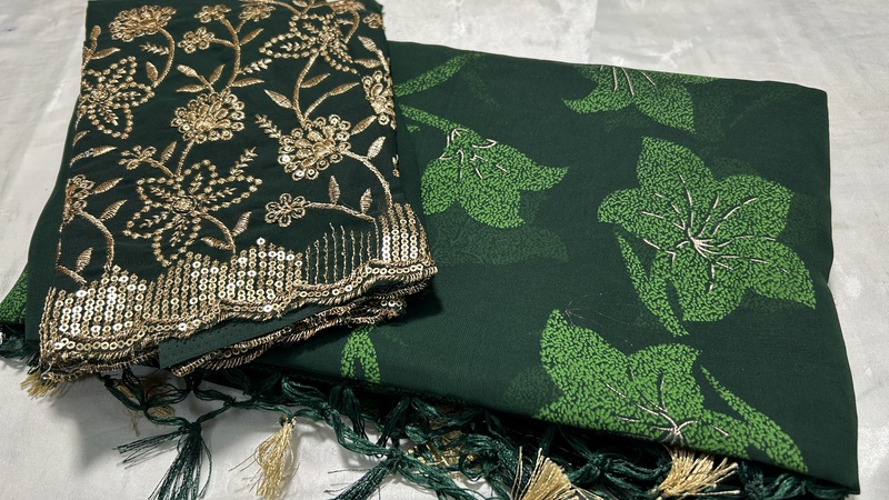Foil Designer Floral Saree - Dark Green