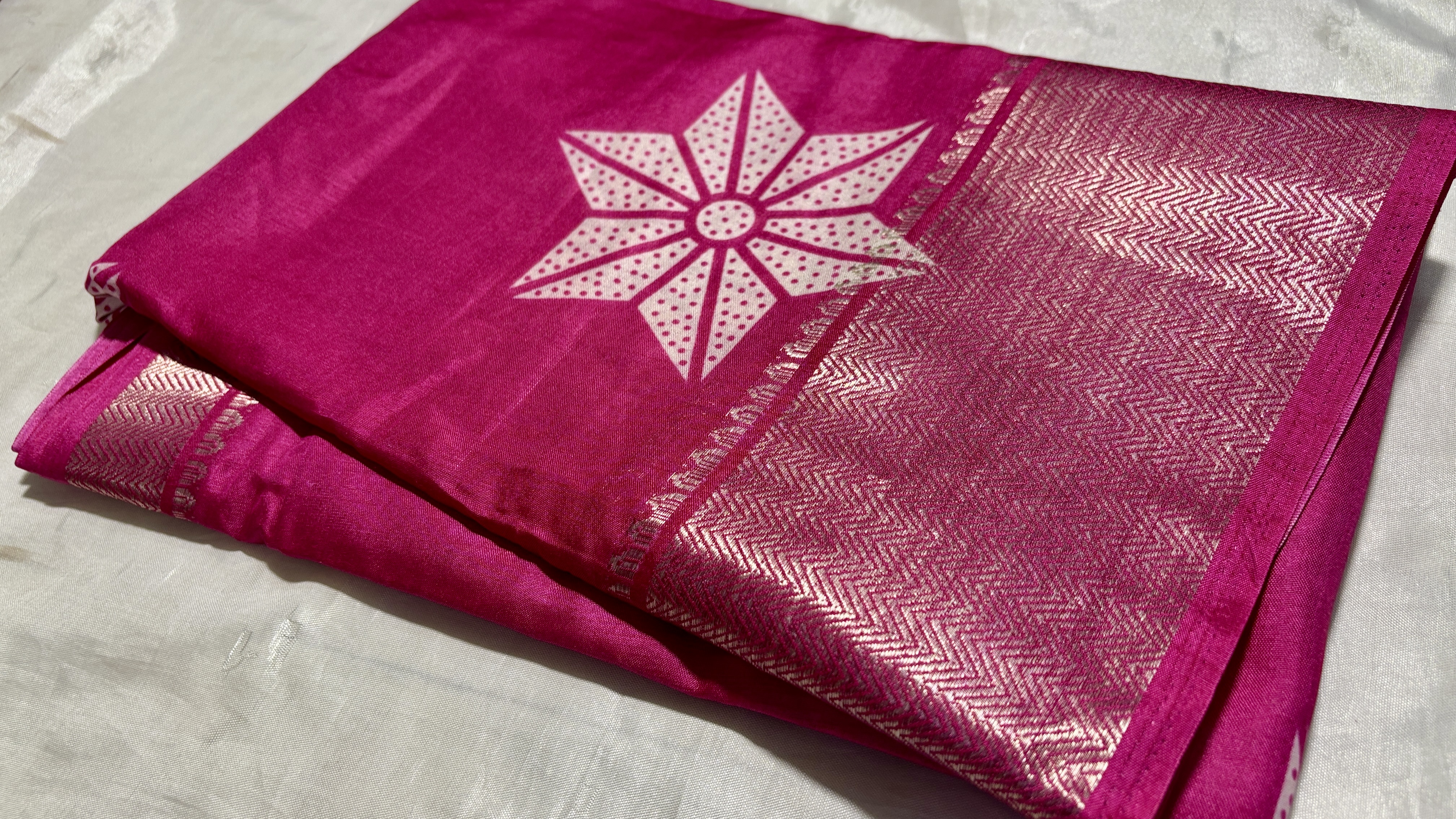 Viscose Star Gold Jari Saree - Pink