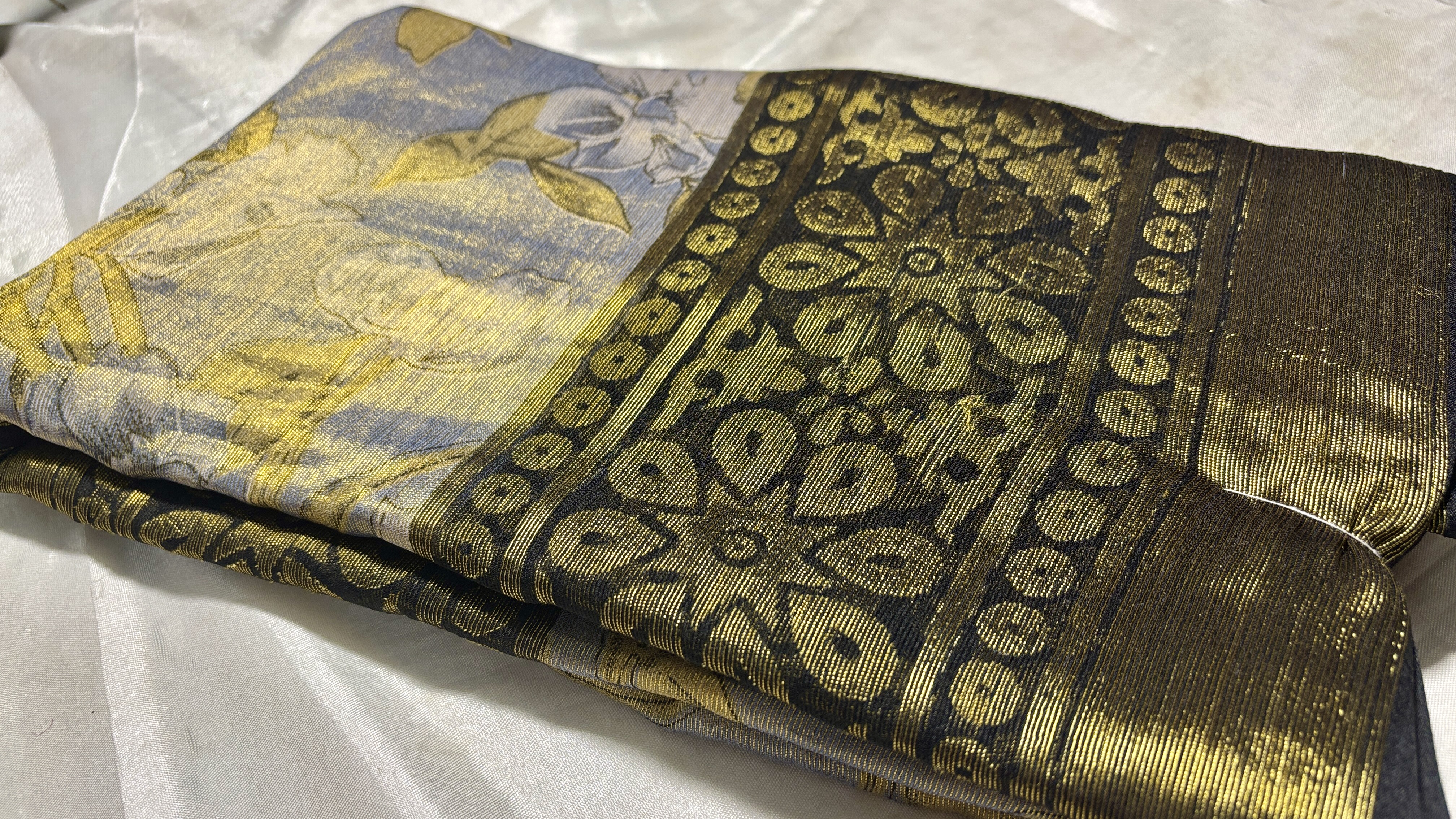 Chiffon Brasso Floral Digital Saree - Gray & Black