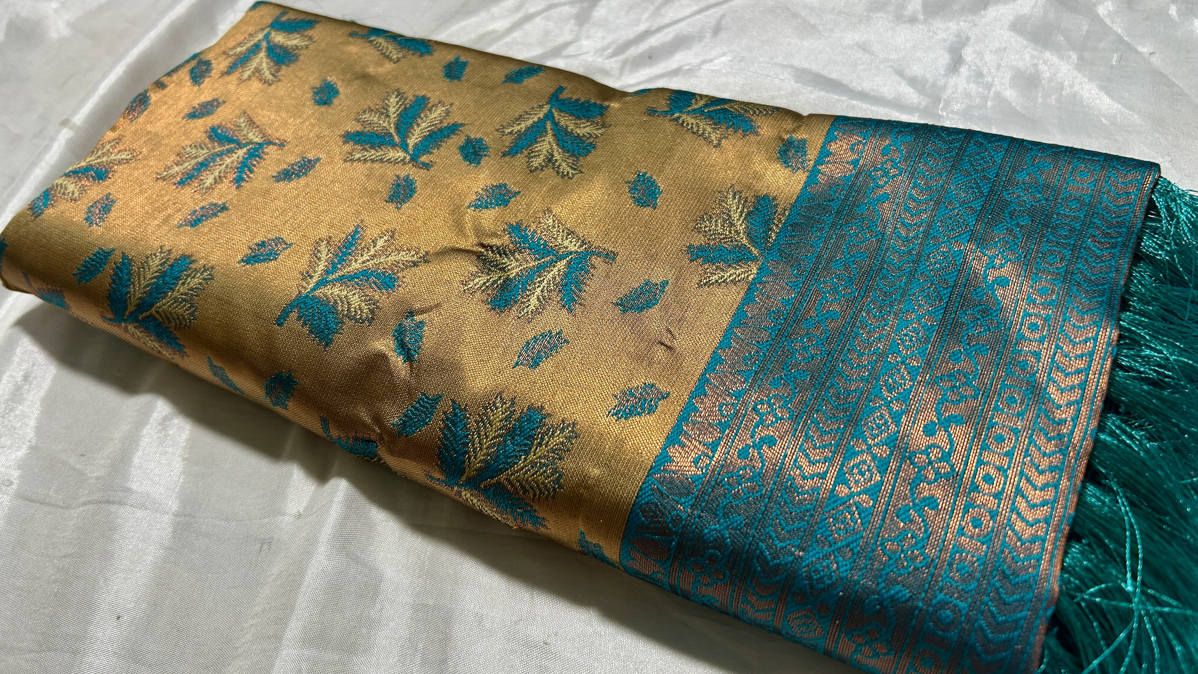 Copper King Fancy Leaf Silk Saree - Sand & Bottle Green