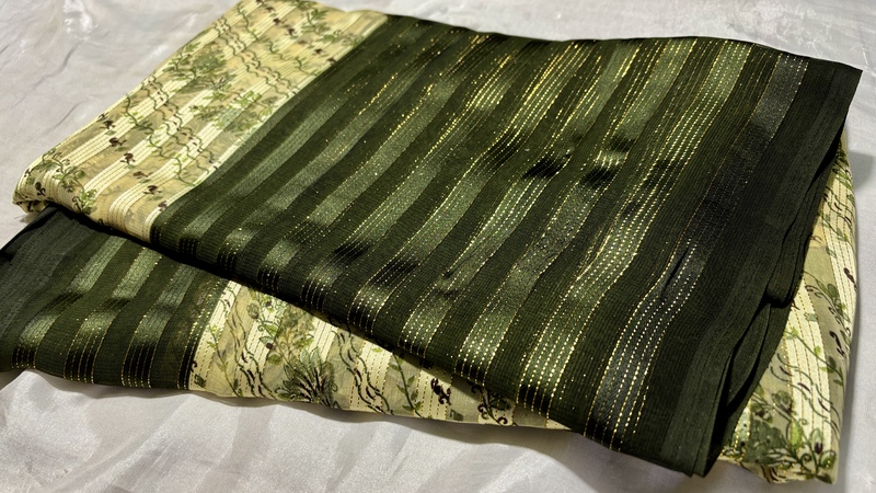Kalavati Gold Leaf Line Saree - Moss Green