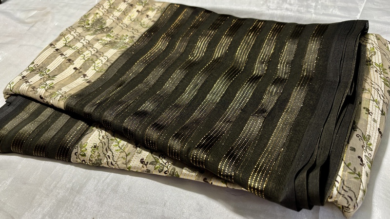 Kalavati Gold Leaf Line Saree - Dark Gray