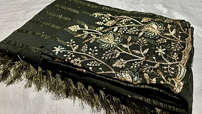 Star Blink Popcorn Designer Saree - Dark Moss