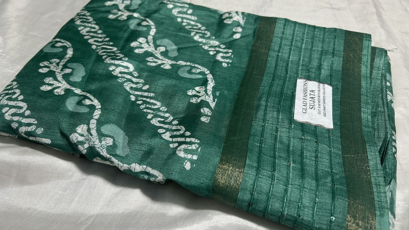 Dola Sequence White Swirls Saree - Pine Green
